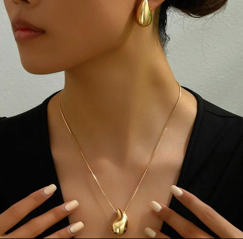 Tear Drops Necklace Set