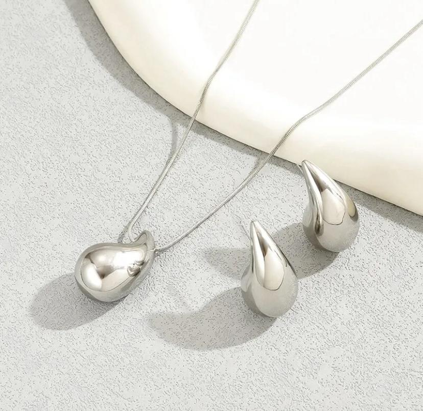 Tear Drops Necklace Set - Image 3